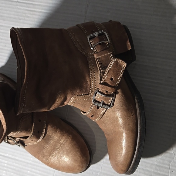 UGG ariat chestnut boots - Picture 5 of 8